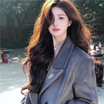 棉花云下的水圈